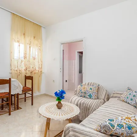 Desiree Apartment Pula