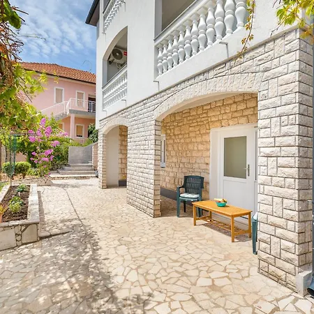 Apartment Desiree Pula